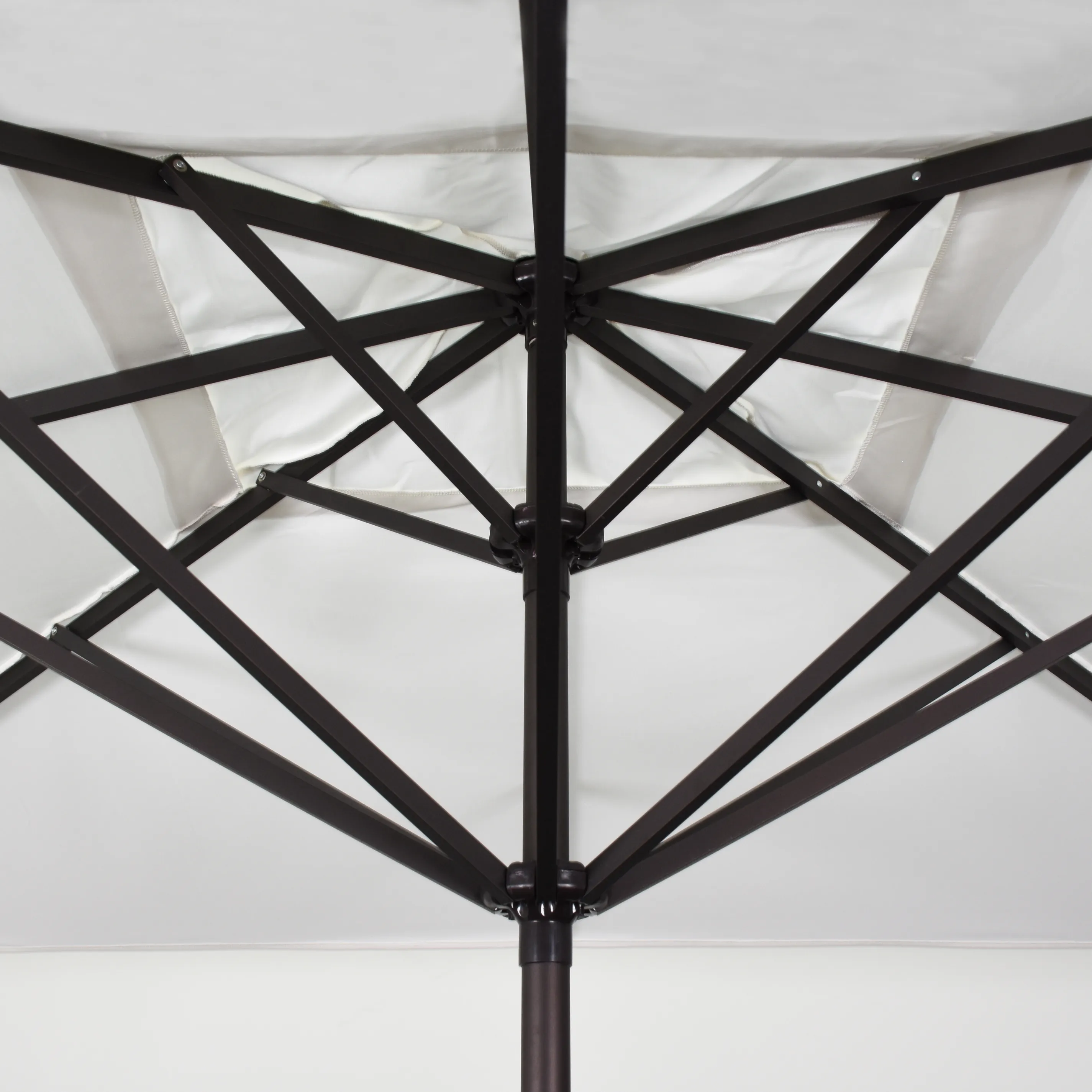 Aluminum center post of the Tahoe Series Patio Umbrella, highlighting its tall, rust-resistant frame engineered for strength and support across expansive shaded areas.